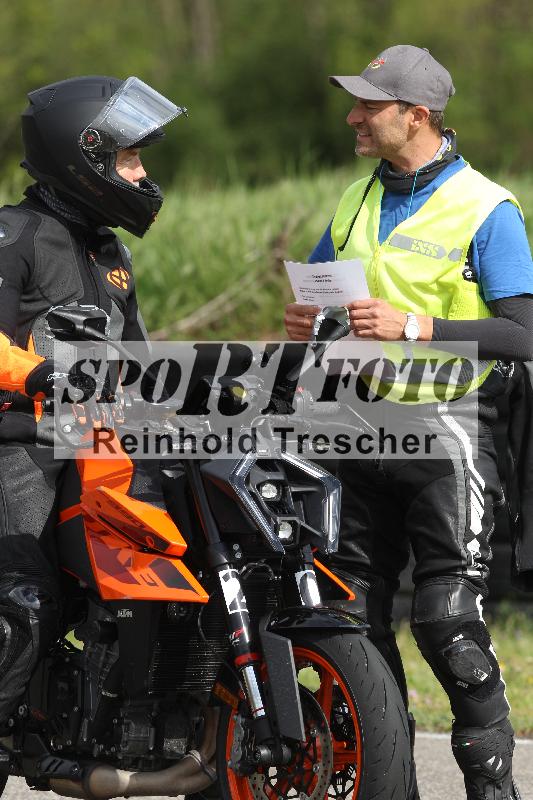 /Archiv-2025/10 23.04.2025 Cornu Master School ADR/rot-rouge/20